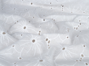 Ткань .DT-15083/D6 Вышивка Перфорация Цветы белые, ширина 140см,пл.100