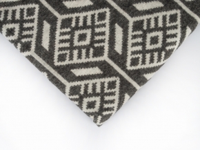 Одеяло п/шерсть 70% 170*205  жаккард  "Норвежские узоры" цв.черный (Россия ВВТ)