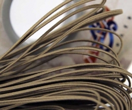 1С14-Г50 (рис.5507) ШНУР ОТДЕЛОЧНЫЙ (сутаж) т-бежевый*034, d-2.5мм (рул.20м)