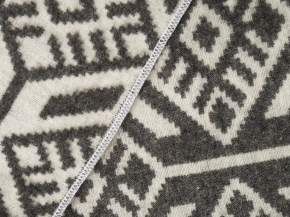 Одеяло п/шерсть 70% 170*205  жаккард  "Норвежские узоры" цв.черный (Россия ВВТ)