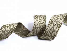 20мм. 91361/20 ЛЕНТА ОТДЕЛОЧНАЯ ЖАККАРД льняной с оливк*2523*210, 20мм (рул.25м)