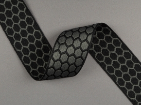 40мм. 90815 ЛЕНТА ОТДЕЛОЧНАЯ ЖАККАРДОВАЯ серый с черным*3173, 40мм (рул.25м)