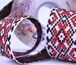 37мм. 9723 ЛЕНТА ОТДЕЛОЧНАЯ ЖАККАРД бел./красн./чёрный, 37мм (рул.50м)