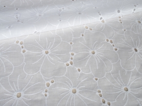 Ткань .DT-15083/D6 Вышивка Перфорация Цветы белые, ширина 140см,пл.100