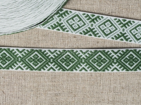 20мм. 90135 ЛЕНТА ОТДЕЛОЧНАЯ ЖАККАРД белый с зеленым 20мм (рул.25м)