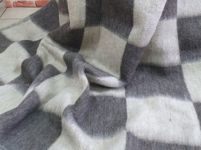 С-105/1  Одеяло-плед   п/шерсть 70% 100*140  "Клетка" цв серый (Россия Шуя)