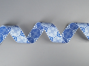 30мм. 91361/30 ЛЕНТА ОТДЕЛОЧНАЯ ЖАККАРД белый,василек*2110, 30мм (рул.25м)