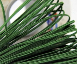 1С14-Г50 (рис.5507) ШНУР ОТДЕЛОЧНЫЙ (сутаж) зеленый*009, d-2.5мм (рул.20м)