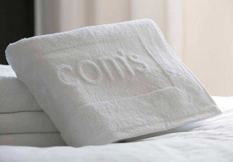 махровое полотенце с логотипом по ворсу